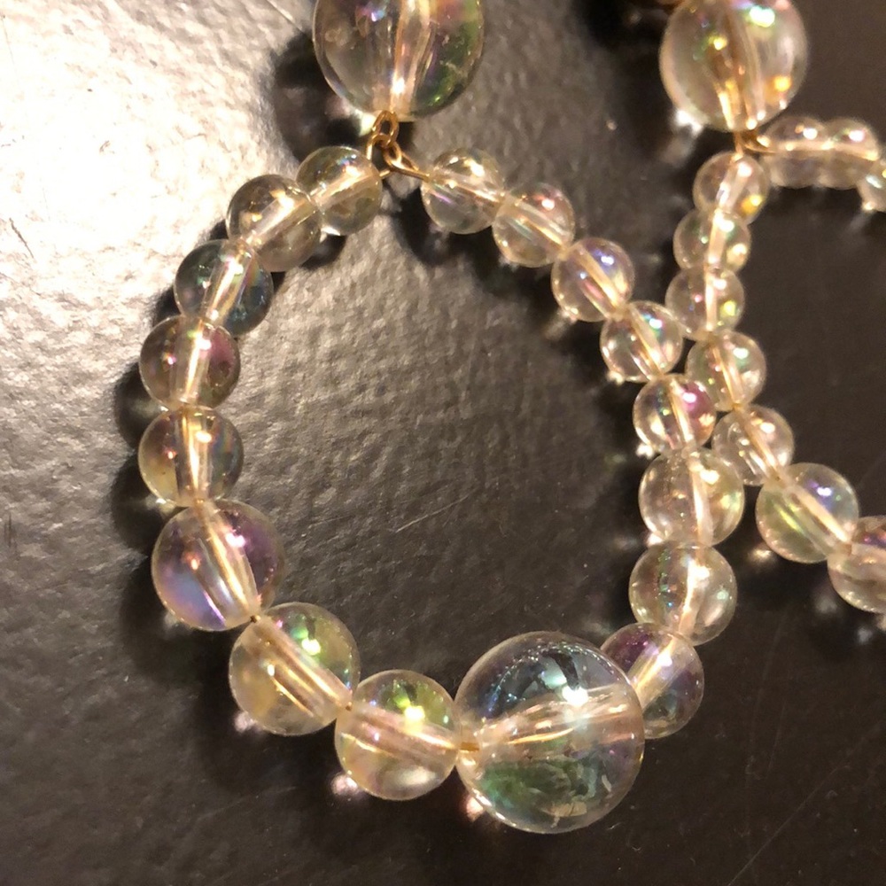 Iridescent beaded hoops - VINTAGE - Picture 4 of 4